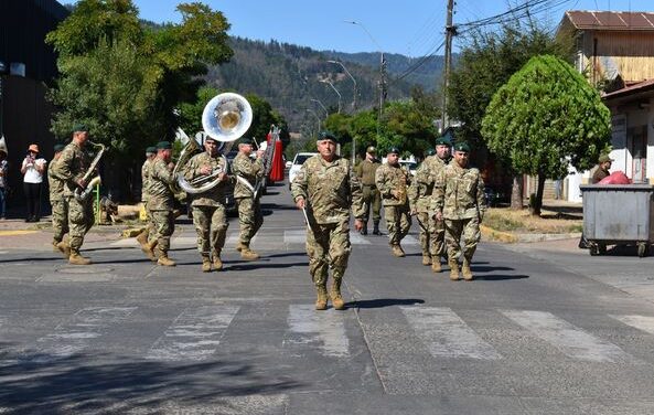 BANDA MILITAR REALIZÓ ALEGRE CONCIERTO EN LA PLAZA DE ARMAS, EN PURÉN