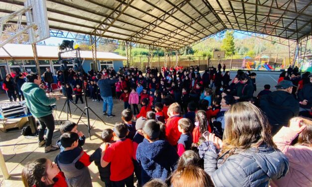 CELEBRACIÓN “DIA DEL NIÑO” EN ESC. “E. FERRARI”, EN  PURÉN