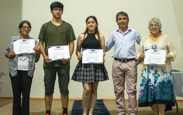 CAPACITARON  14 PURENINOS   EN TURISMO