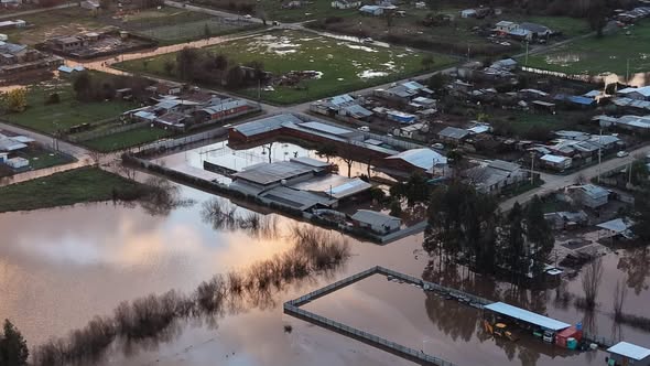 IMPACTANTES IMÁGENES DE LAS INUNDACIONES AFECTAN A TRAIGUÉN